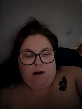 Tallulah-mae-xoxox online show from 9, 11, 2025