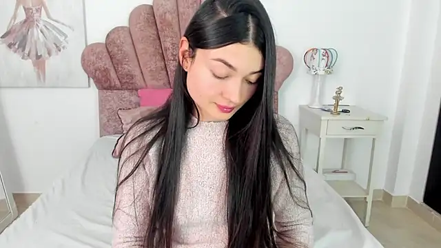 lauraparisi online show from 25, 9, 2025