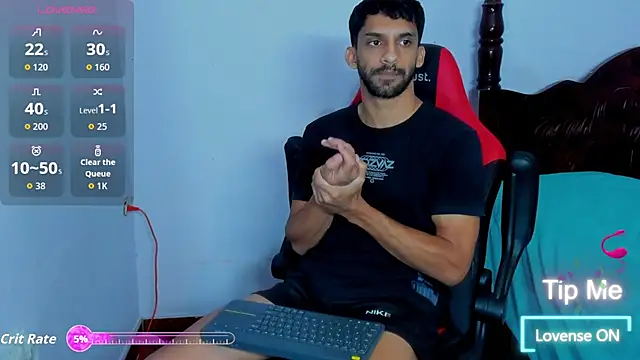 Snapshot of mike_shelby21 chatting on 20, 12, 2025 mike shelby21 online show from 20, 12, 2025