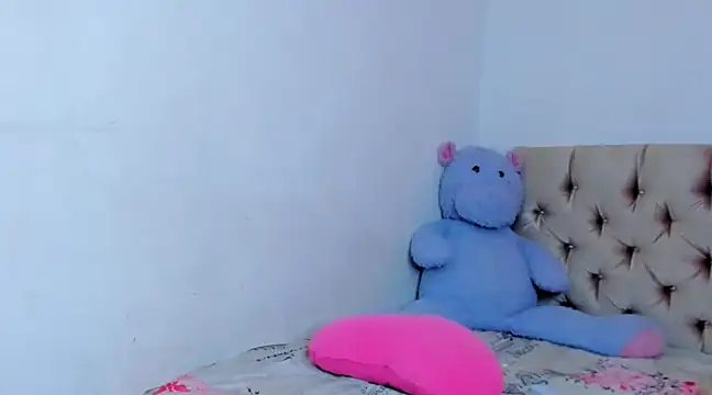 StassieBell online show from 8, 1, 2025