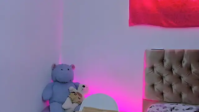 StassieBell online show from 10, 3, 2025