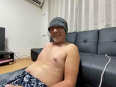 Snapshot of Grandpa29hijii chatting on 8, 10, 2025 Grandpa29hijii online show from 8, 10, 2025