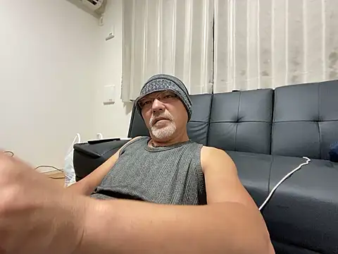 Snapshot of Grandpa29hijii chatting on 15, 10, 2025 Grandpa29hijii online show from 15, 10, 2025