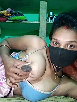 Snapshot of Hoty_girl_143 chatting on 19, 2, 2026 Hoty girl 143 online show from 19, 2, 2026