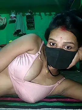 Snapshot of Hoty_girl_143 chatting on 2, 4, 2026 Hoty girl 143 online show from 2, 4, 2026