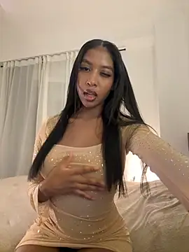 IamCrystal2 online show from 1, 12, 2025