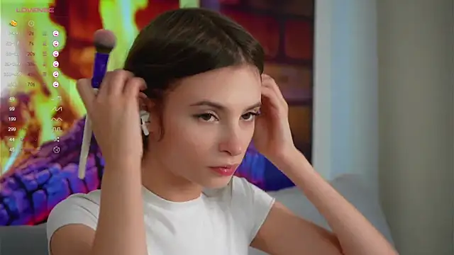 Snapshot of EvaLung777 chatting on 28, 10, 2025 EvaLung777 online show from 28, 10, 2025