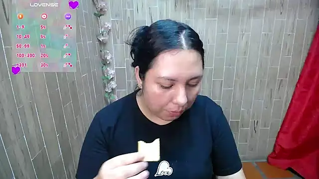 solyeria online show from 9, 2, 2026