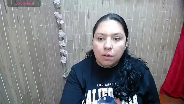 solyeria online show from 17, 4, 2026