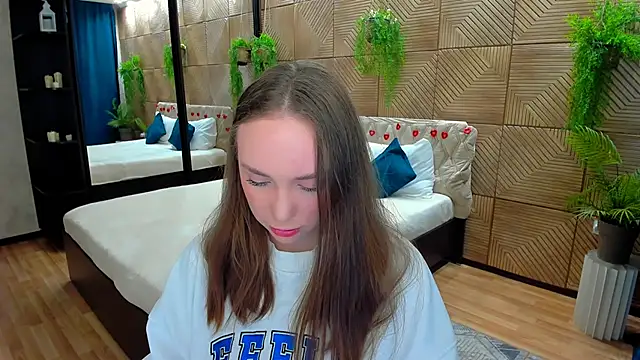 Snapshot of TrueReincarnation chatting on 11, 4, 2026 TrueReincarnation online show from 11, 4, 2026