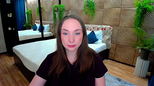 Snapshot of TrueReincarnation chatting on 13, 4, 2026 TrueReincarnation online show from 13, 4, 2026