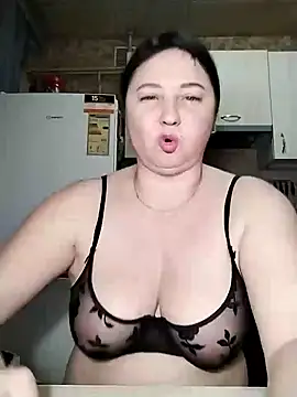Snapshot of Holly-69 chatting on 24, 1, 2025 Holly-69 online show from 24, 1, 2025