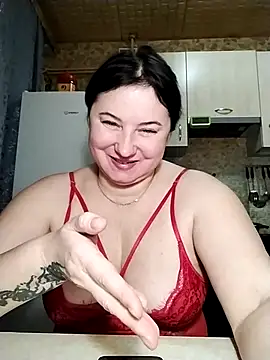 Snapshot of Holly-69 chatting on 18, 2, 2025 Holly-69 online show from 18, 2, 2025