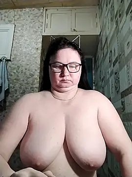 Snapshot of Holly-69 chatting on 30, 5, 2026 Holly-69 online show from 30, 5, 2026
