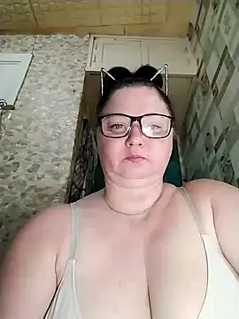 Snapshot of Holly-69 chatting on 22, 6, 2026 Holly-69 online show from 22, 6, 2026