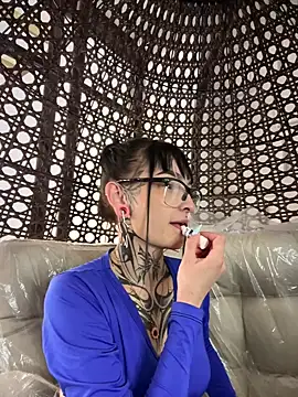 Annie LS online show from 7, 12, 2024