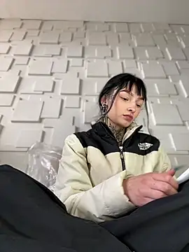 Annie LS online show from 8, 1, 2025