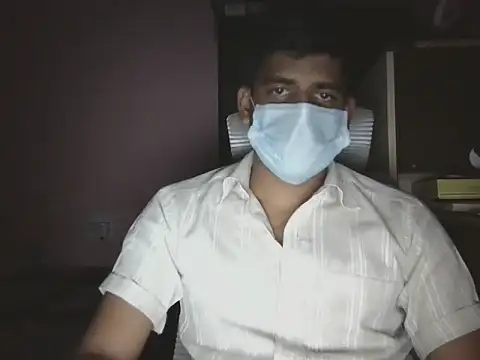 Snapshot of KissesBoyAD chatting on 30, 10, 2025 KissesBoyAD online show from 30, 10, 2025