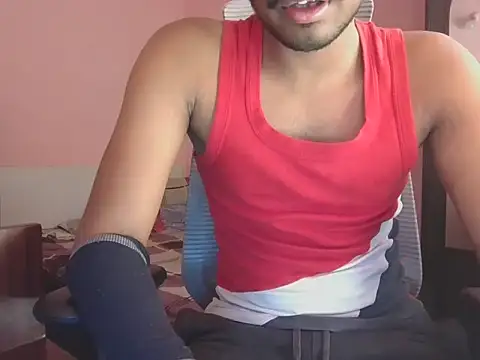 Snapshot of KissesBoyAD chatting on 9, 11, 2025 KissesBoyAD online show from 9, 11, 2025