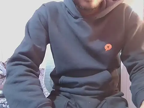 Snapshot of KissesBoyAD chatting on 27, 11, 2025 KissesBoyAD online show from 27, 11, 2025