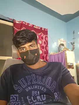 KissesBoyAD online show from 13, 5, 2026