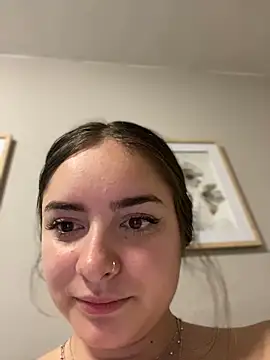 imlindapink online show from 10, 1, 2025