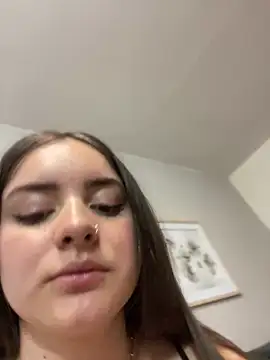 imlindapink online show from 14, 1, 2025