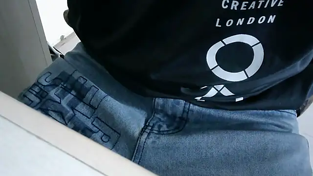 XiaoGuoGuo284512 online show from 20, 1, 2025