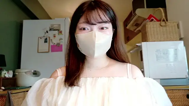  Yui  online show from 12, 9, 2025