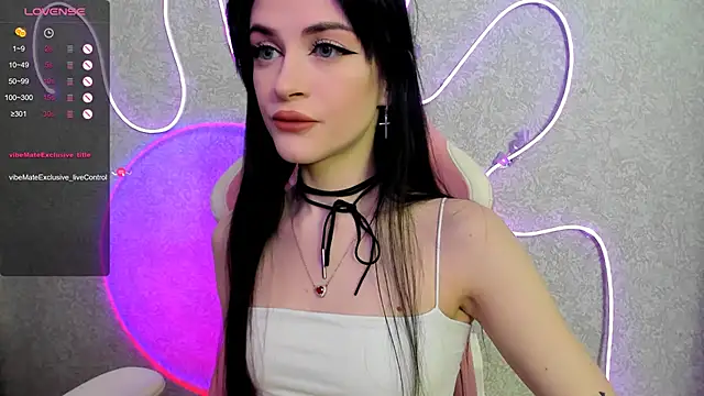 Molly Crystall online show from 23, 5, 2026
