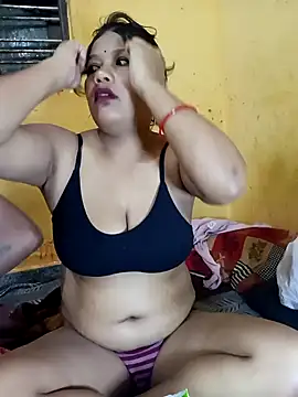 Radhikadavi879 online show from 19, 1, 2025