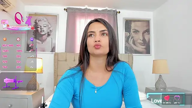 Snapshot of anany__ chatting on 22, 9, 2025 anany   online show from 22, 9, 2025