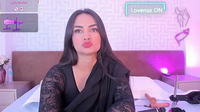 Snapshot of anany__ chatting on 25, 10, 2025 anany   online show from 25, 10, 2025