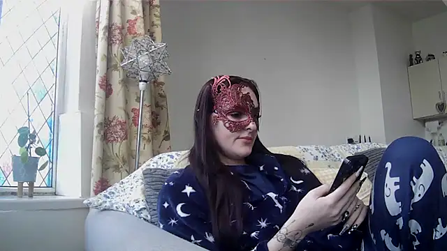 LexiSnowUK online show from 18, 3, 2026