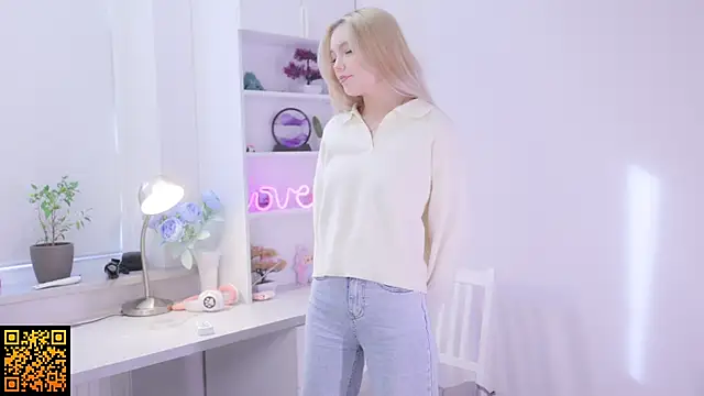 Snapshot of norakisses chatting on 22, 10, 2025 norakisses online show from 22, 10, 2025