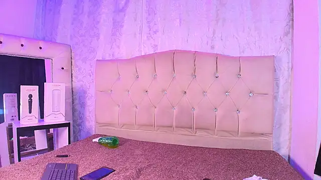 Snapshot of Strella_ferrera chatting on 11, 1, 2026 Strella ferrera online show from 11, 1, 2026