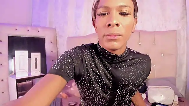 Snapshot of Strella_ferrera chatting on 18, 1, 2026 Strella ferrera online show from 18, 1, 2026