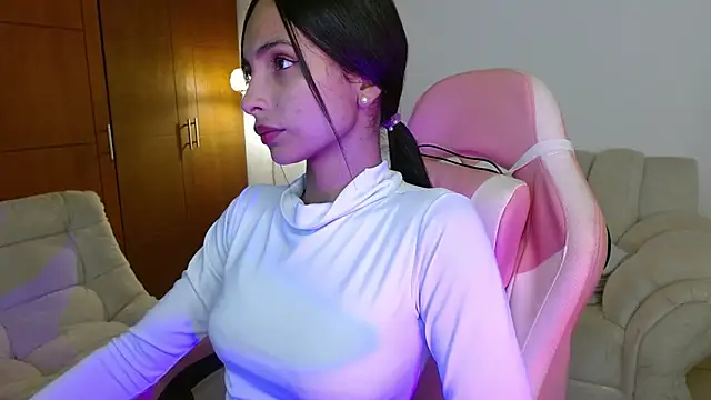 Snapshot of AnnitaSerna_ chatting on 26, 3, 2026 AnnitaSerna online show from 26, 3, 2026