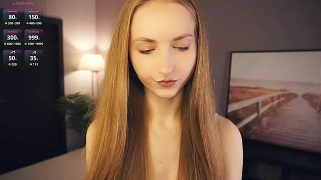 EsmaCarll online show from 13, 12, 2025