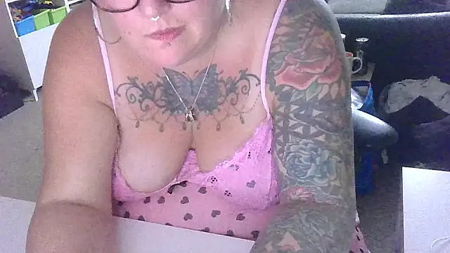 peachy-paige online show from 21, 12, 2024