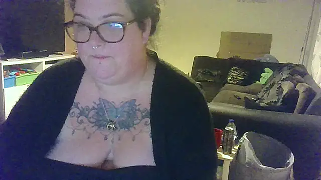 peachy-paige online show from 29, 1, 2025