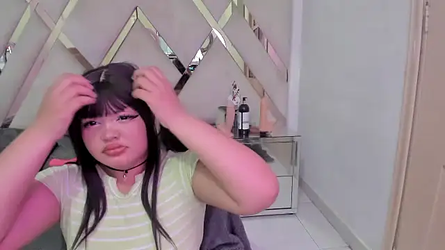 kittyhtx online show from 22, 12, 2024