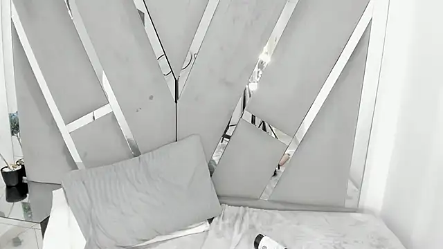 kittyhtx online show from 17, 3, 2025