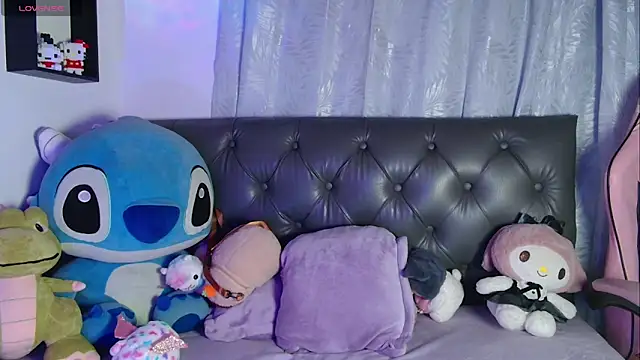 Snapshot of evie_cloud chatting on 27, 2, 2026 evie cloud online show from 27, 2, 2026