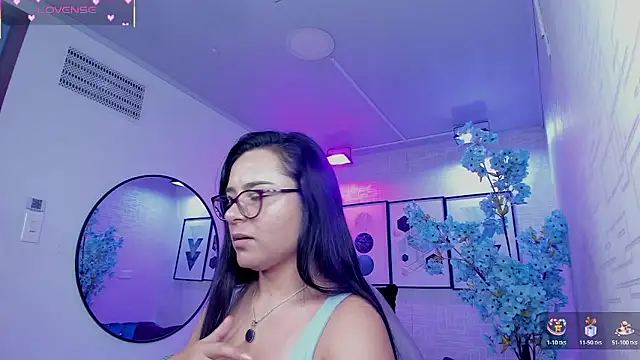 Tiara rr online show from 9, 1, 2026