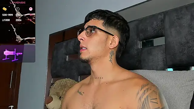 iamcamiloo  online show from 23, 10, 2025