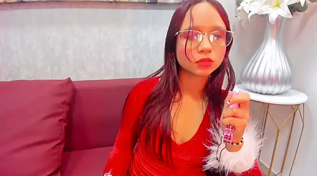 MelanieRoah online show from 24, 12, 2024