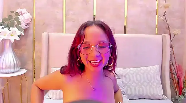 MelanieRoah online show from 22, 3, 2025