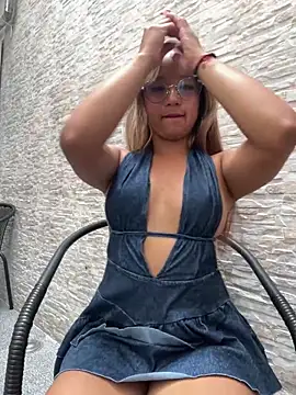 MelanieRoah online show from 10, 5, 2026