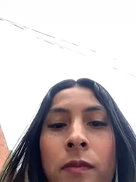 cami leon online show from 28, 12, 2024